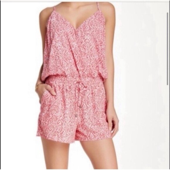 Splendid Pants - Splendid Romper Women’s Medium Red And White Rayon Drawstring Spaghetti Strap